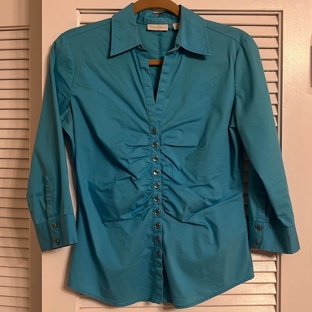 EUC‼️ New York & Company Rushed Blue top